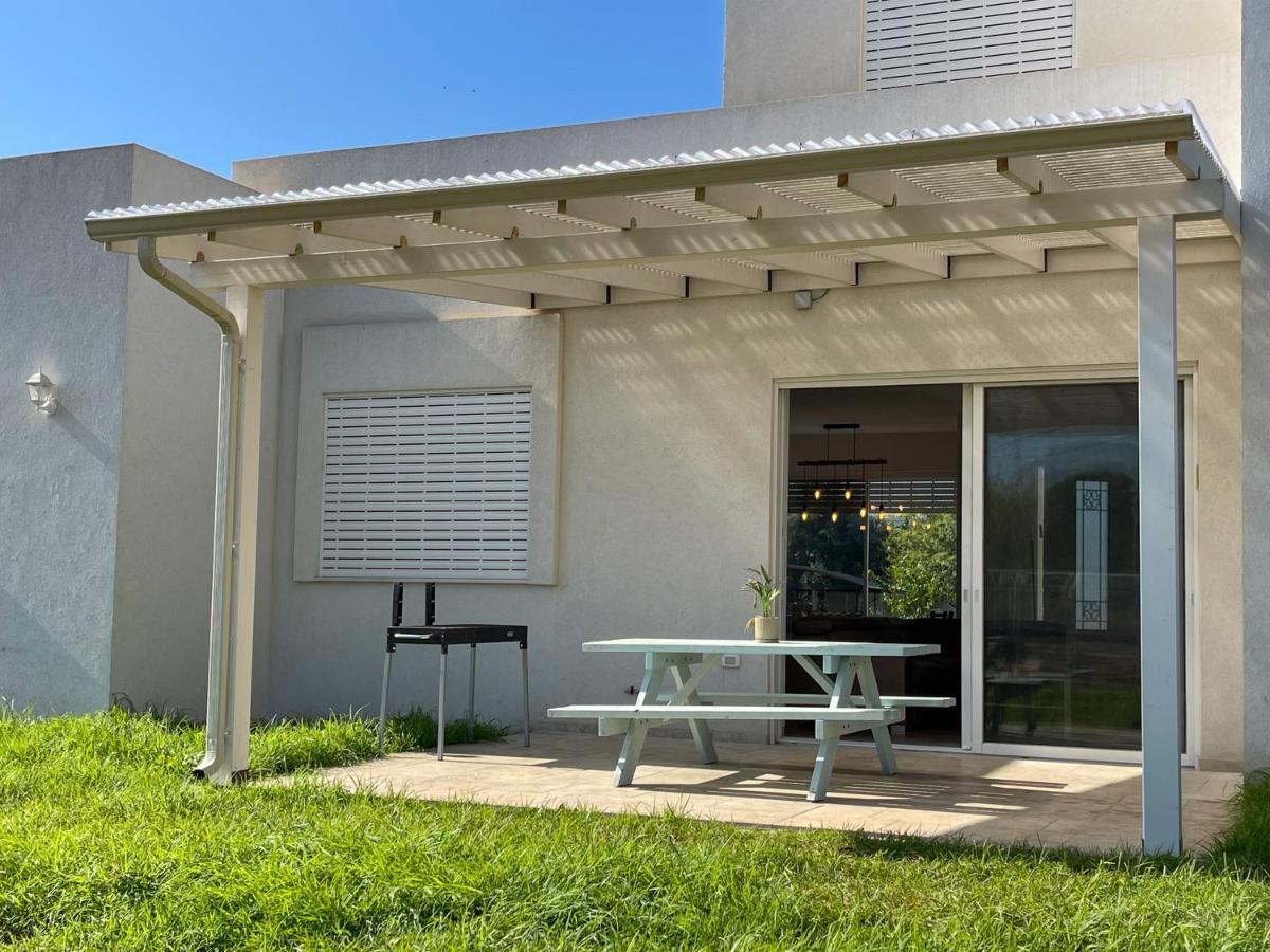הבית הלבן בכפר בלום Villa Exterior photo